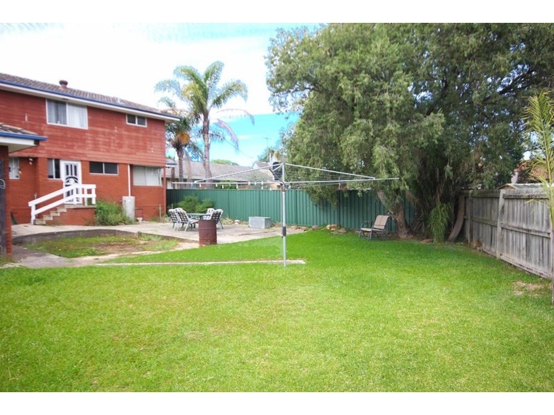 43 Paterson Street, Campbelltown NSW 2560