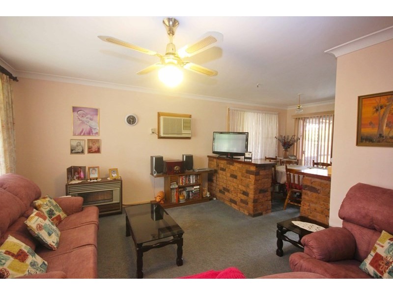 1 Faithful Street, Elderslie NSW 2570