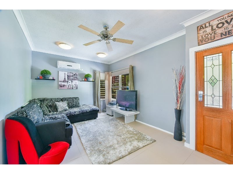 14 Bundarra Road, Campbelltown NSW 2560