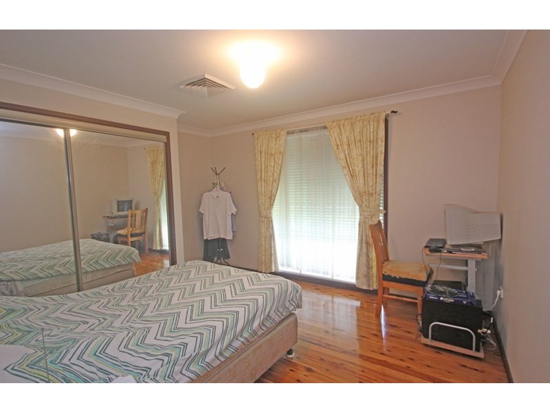 9 Warriewood Road, Woodbine NSW 2560