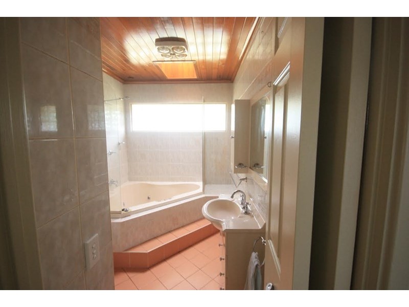 5 Bottlebrush Street, Bradbury NSW 2560