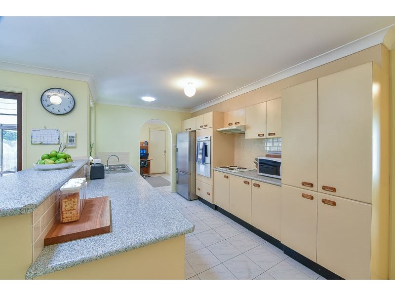 5 Kim Place, Ingleburn NSW 2565