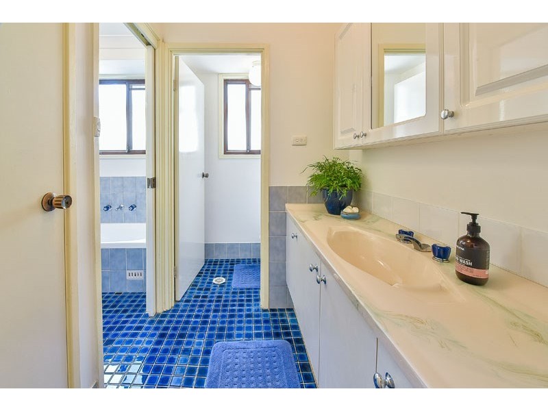 5 Kim Place, Ingleburn NSW 2565