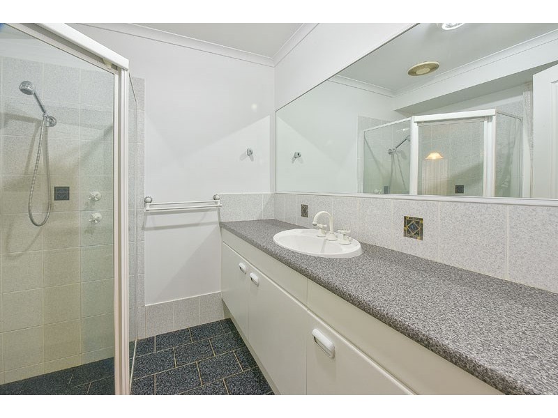 8 Claremont Circuit, Glen Alpine NSW 2560