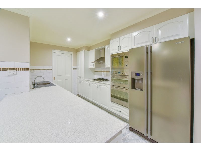 8 Claremont Circuit, Glen Alpine NSW 2560