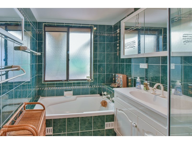 60 Tourmaline Street, Eagle Vale NSW 2558