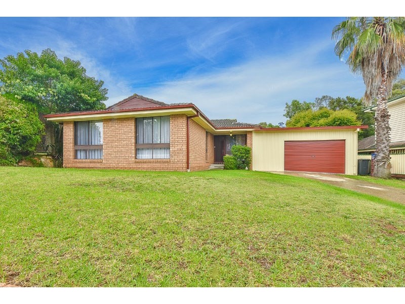 17 Demetrius Road, Rosemeadow NSW 2560