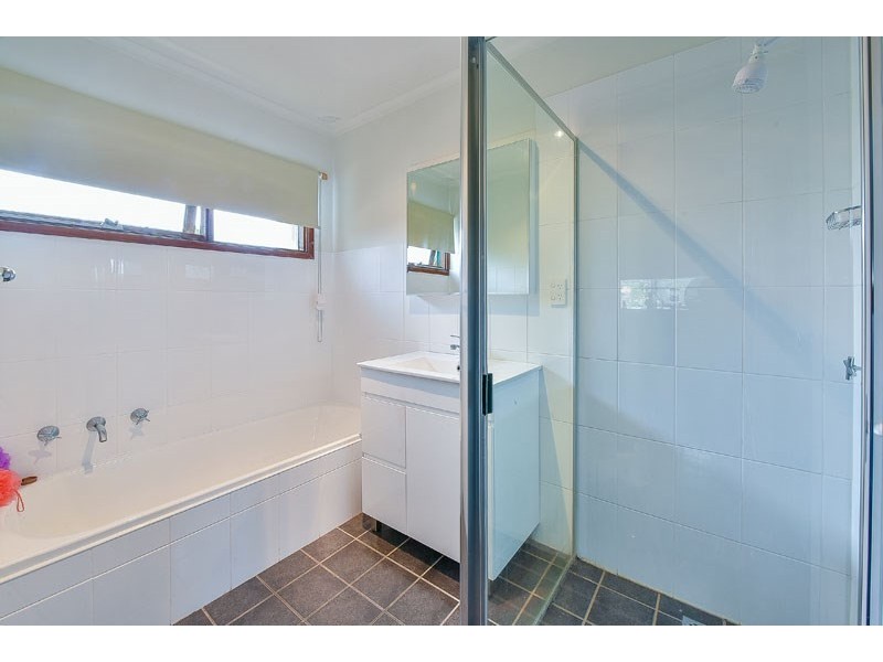 2 Omaru Crescent, Bradbury NSW 2560