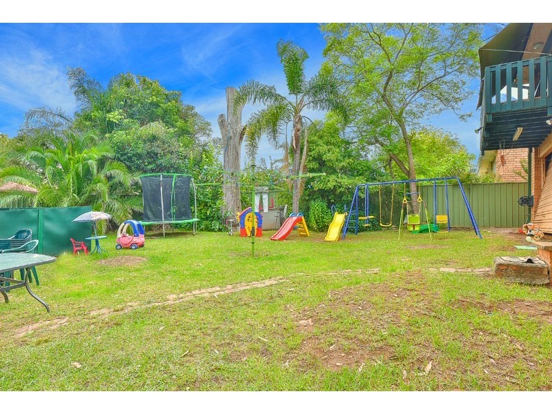 2 Omaru Crescent, Bradbury NSW 2560