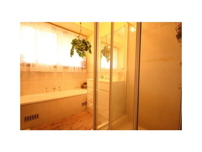 1/8 Vernon Close, Rosemeadow NSW 2560