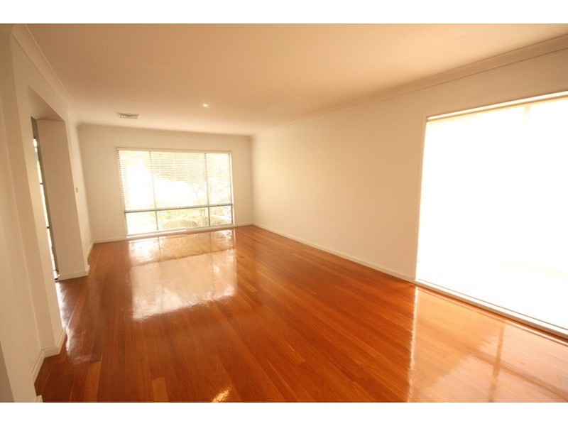 152 Englorie Park Drive, Glen Alpine NSW 2560