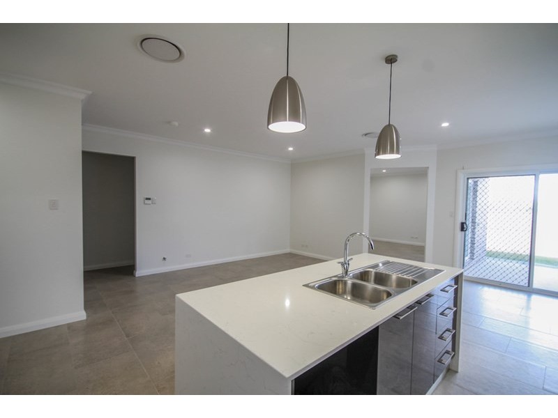34 Dutton Street, Spring Farm NSW 2570