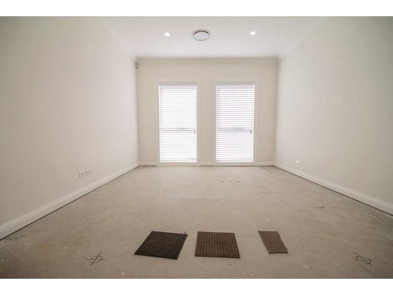 34 Dutton Street, Spring Farm NSW 2570