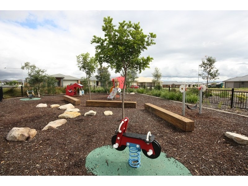 33 Tander Street, Oran Park NSW 2570