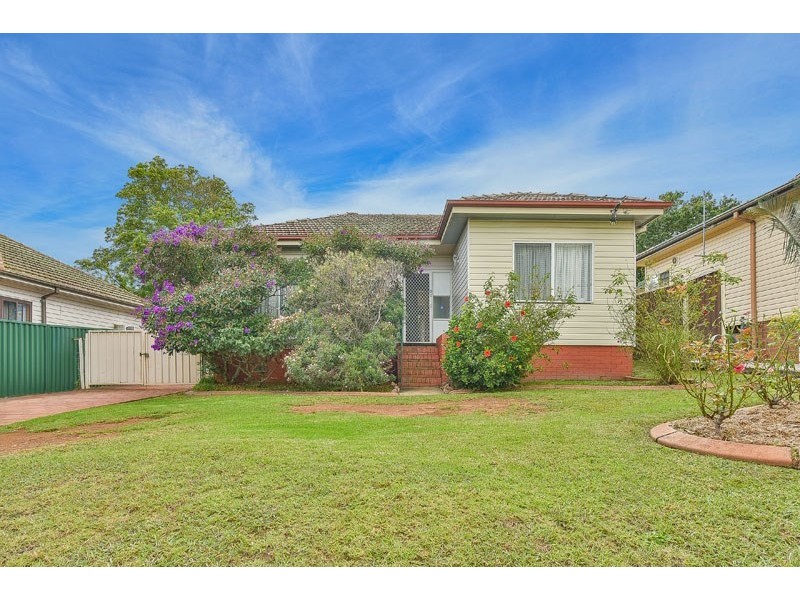 40 Hoddle Avenue, Campbelltown NSW 2560
