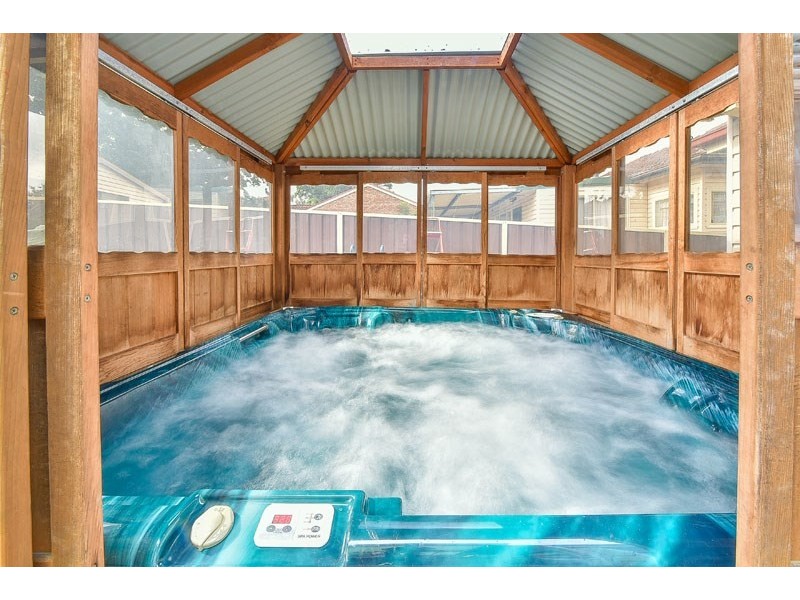 40 Hoddle Avenue, Campbelltown NSW 2560