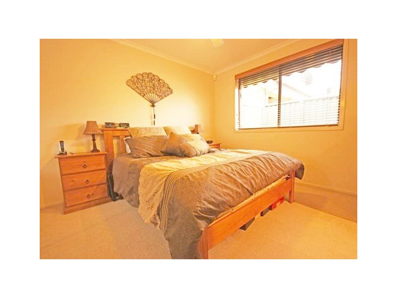 9 Dundee Place, St Andrews NSW 2566