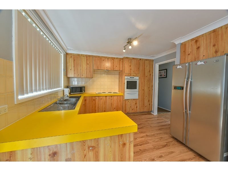 206 Eagleview Road, Minto NSW 2566