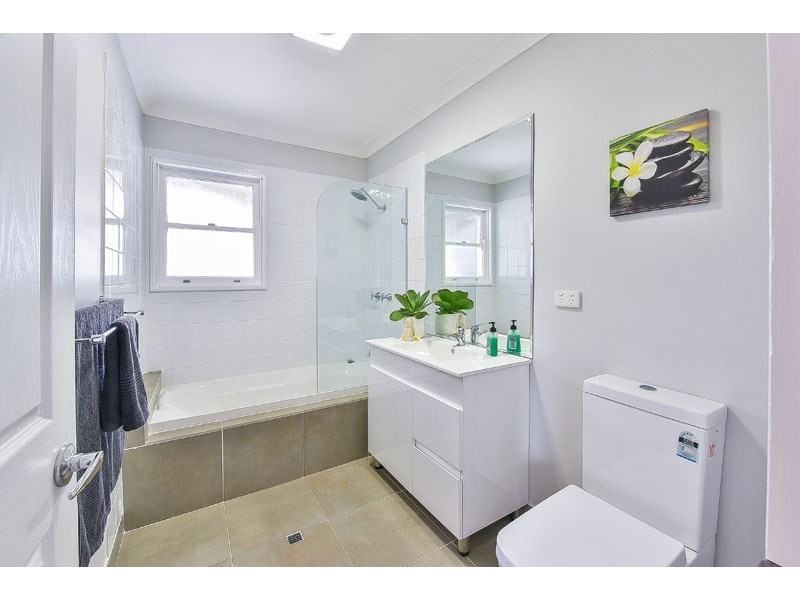 16 Carcoola Street, Campbelltown NSW 2560