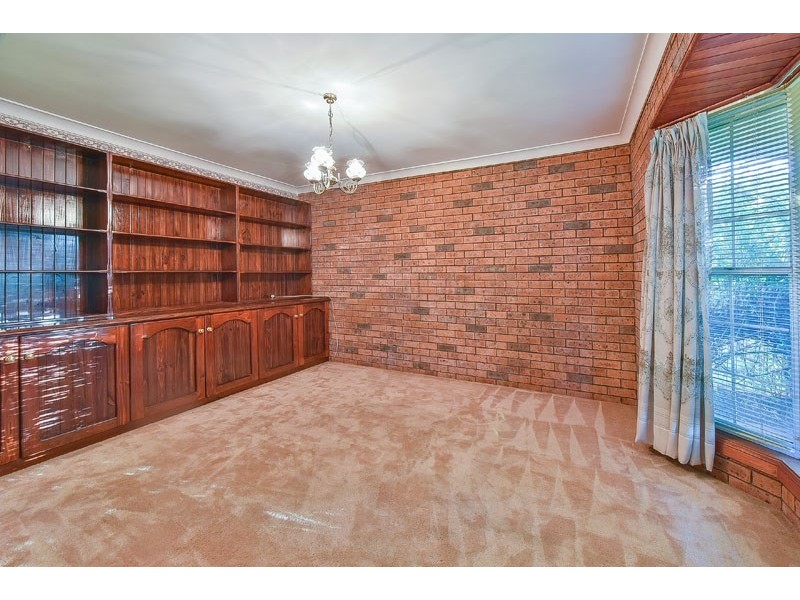 11 Warriewood Road, Woodbine NSW 2560