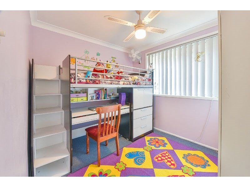 73 St Helens Park Drive, St Helens Park NSW 2560