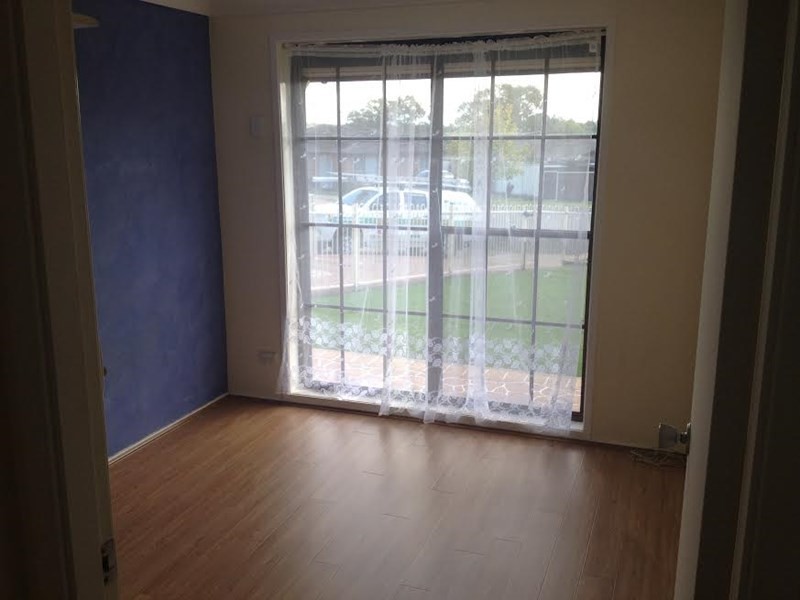 3 Luff Place, Ingleburn NSW 2565