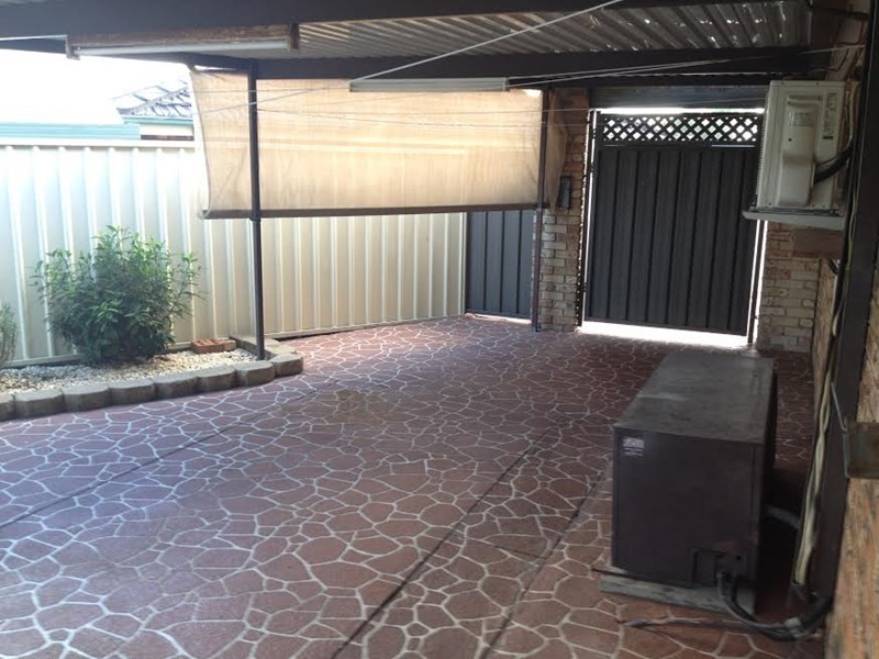 3 Luff Place, Ingleburn NSW 2565