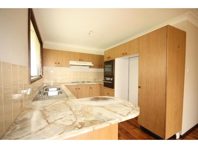 9 Warriewood Road, Woodbine NSW 2560