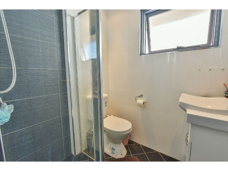 2/11 Warby Street, Campbelltown NSW 2560