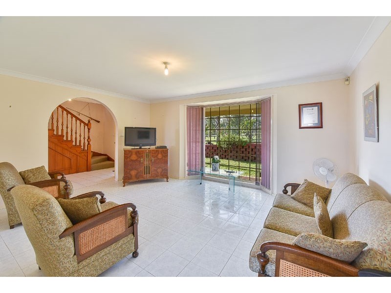 3 Clovelly Place, Woodbine NSW 2560