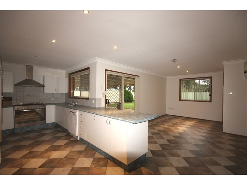 12 Vulcan Way, Currans Hill NSW 2567