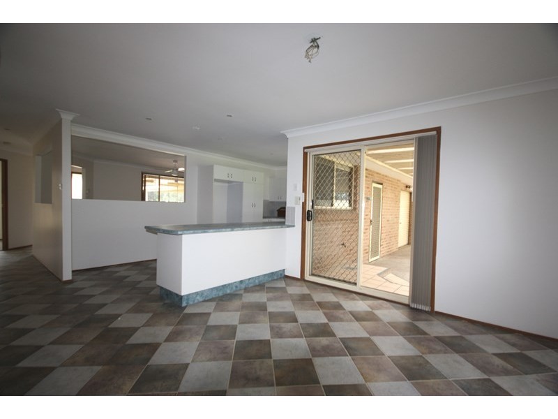 12 Vulcan Way, Currans Hill NSW 2567