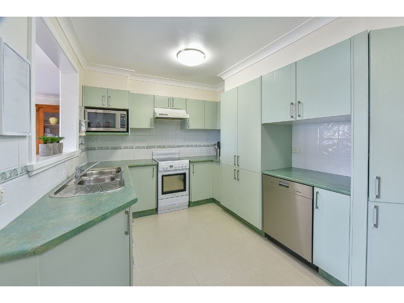 5 Glenbrook Place, The Oaks NSW 2570