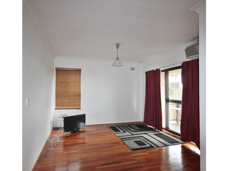 3/55 Warby Street, Campbelltown NSW 2560
