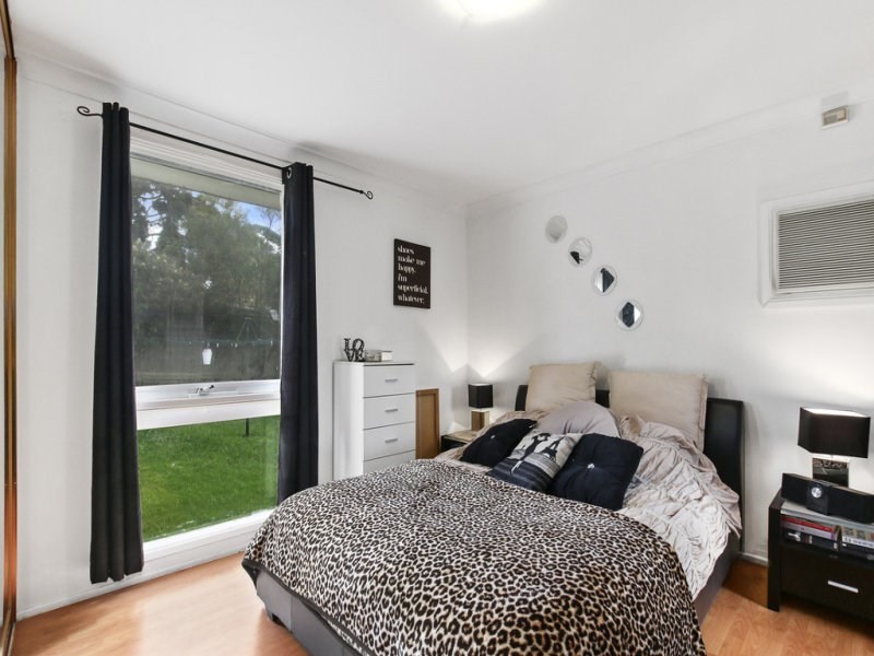 3 Traminer Place, Eschol Park NSW 2558