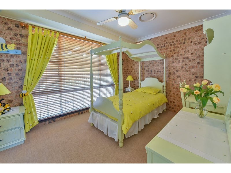12 Lorikeet Avenue, Ingleburn NSW 2565