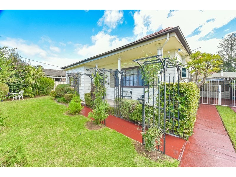 7 Blue Gum Avenue, Ingleburn NSW 2565