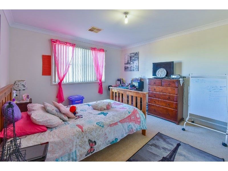 44 John Kidd Drive, Blair Athol NSW 2560