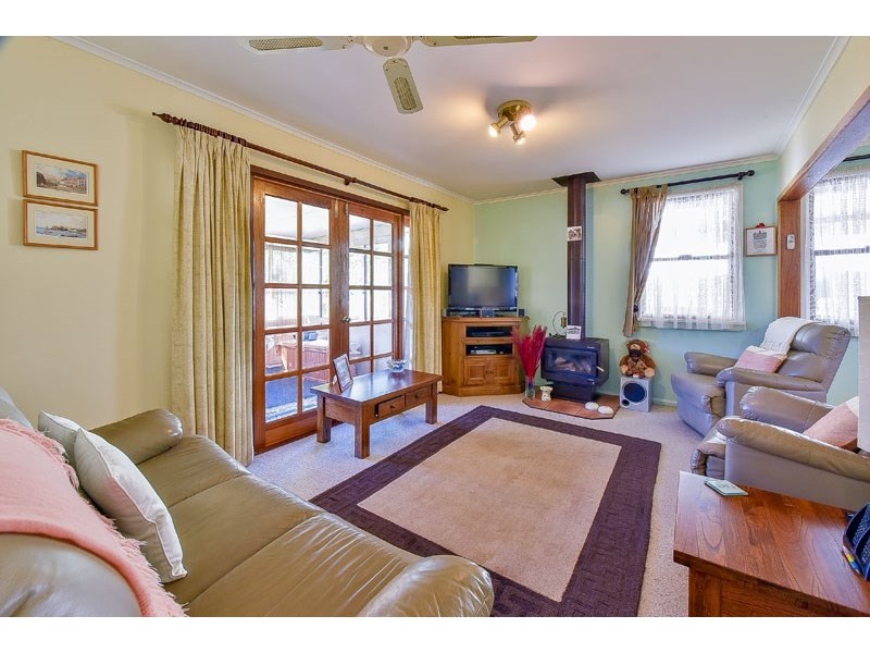 63 Lindesay Street, Campbelltown NSW 2560