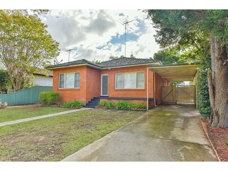 28 Brisbane Road, Campbelltown NSW 2560