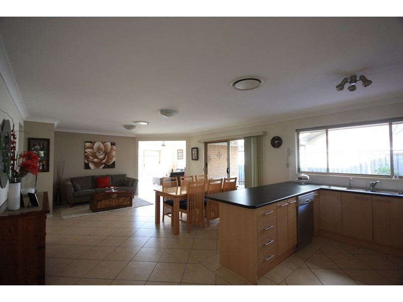 9 Maclean Lane, Camden Park NSW 2570