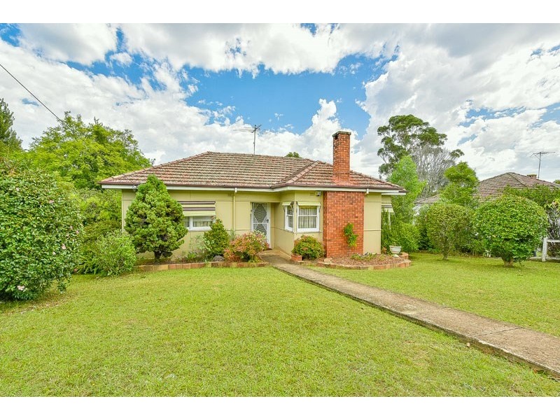 15 Genty Street, Campbelltown NSW 2560