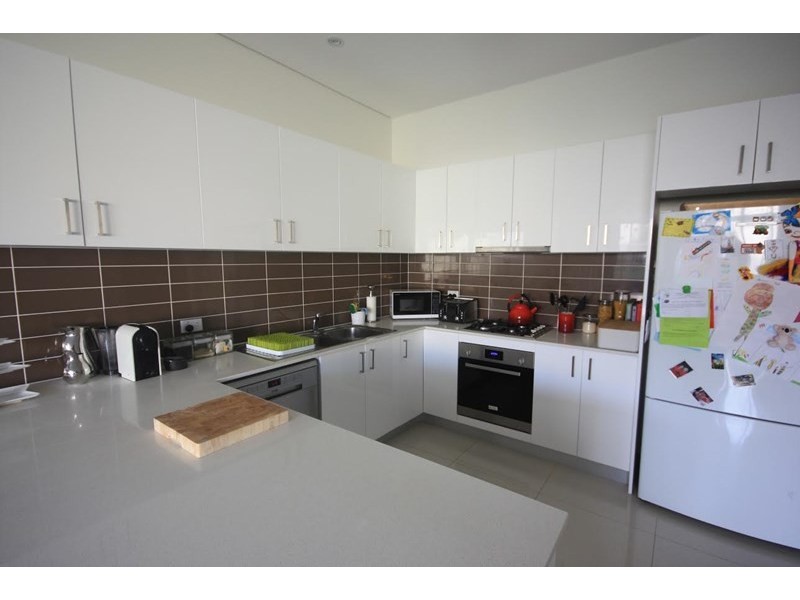 8/221a Waterworth Drive, Mount Annan NSW 2567