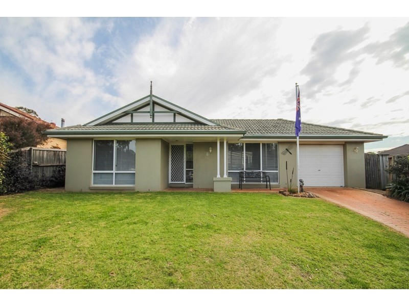 10 David Place, Mount Annan NSW 2567