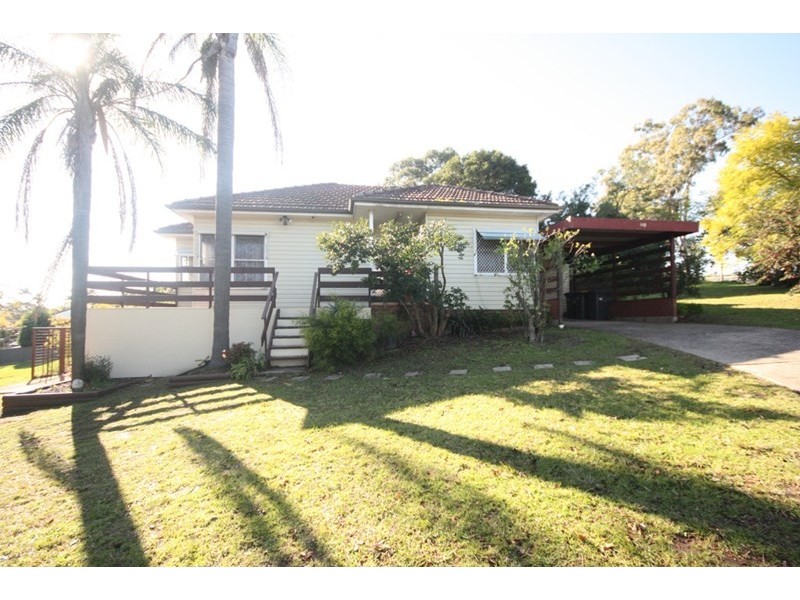 90 Hoddle Avenue, Campbelltown NSW 2560