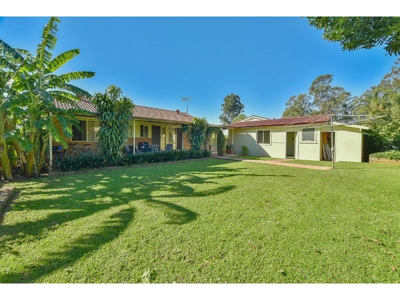 19 Desmond Street, Ingleburn NSW 2565