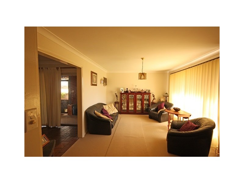 15 Athel Tree Crescent, Bradbury NSW 2560