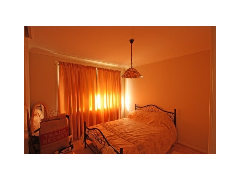 15 Athel Tree Crescent, Bradbury NSW 2560