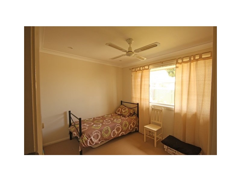 15 Athel Tree Crescent, Bradbury NSW 2560