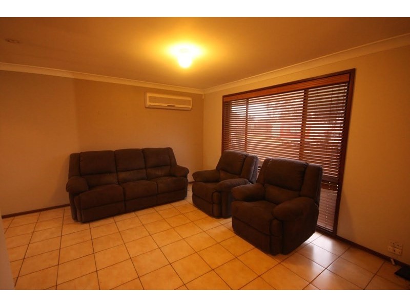 17 Stromferry Crescent, St Andrews NSW 2566